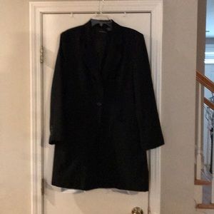 Black kneelength blazer size 13/14